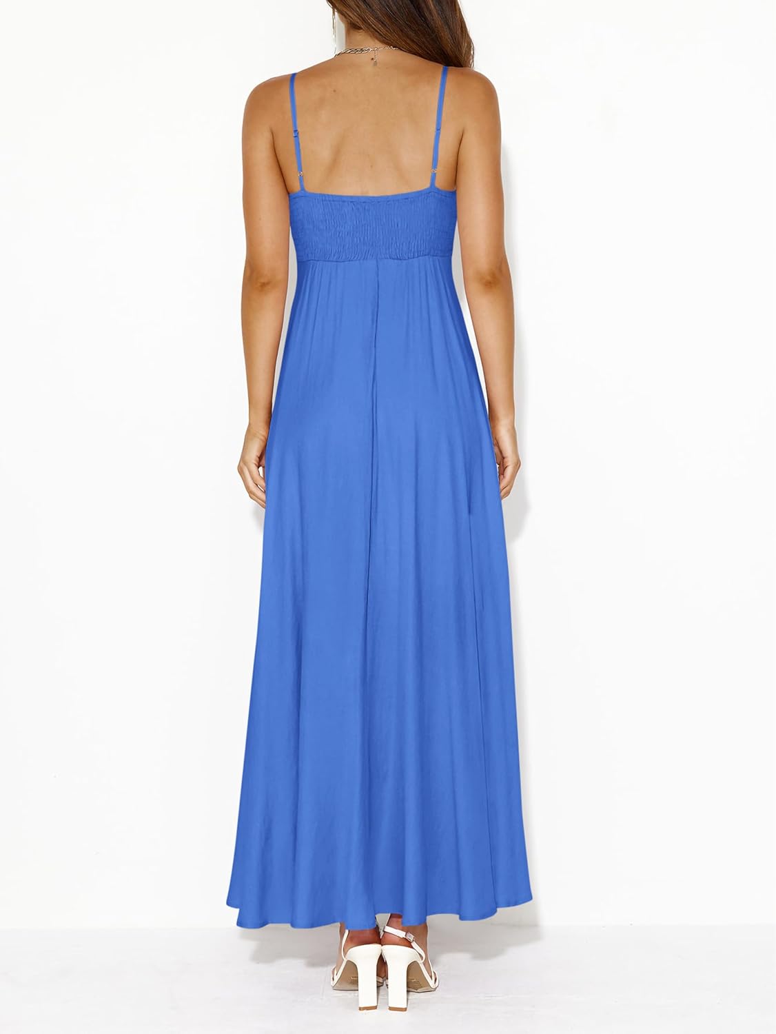 Detalle de PRETTYGARDEN Women's Spaghetti Strap Maxi Dress – Boho Smocked Back, 2026 Summer