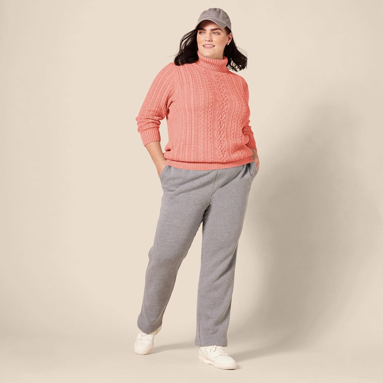 Thumbnail 6 de Amazon Essentials Women's Cable Knit Turtle Neck Jumper (Plus Size)