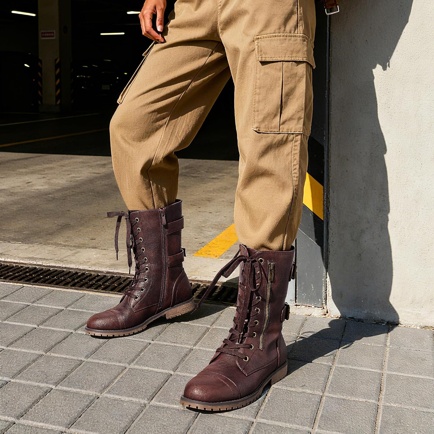 Detalle de DREAM PAIRS Mid-Calf Combat Boots with Lace-Up Design, Side Zipper and Hidden Pocket