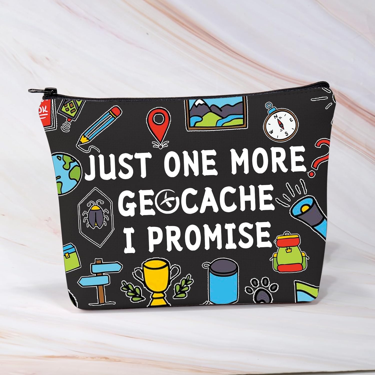 Detalle de PLITI Funny Geocaching Gift Makeup Bag – Just One More Geocache I Promise