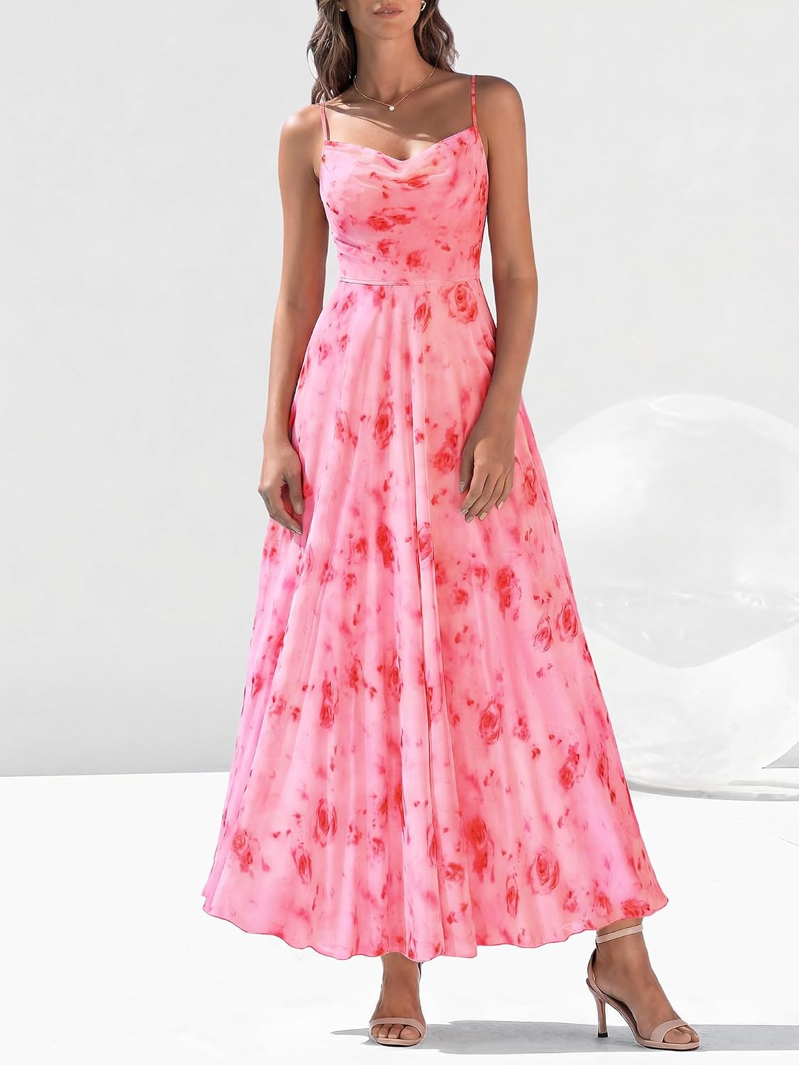 Detalle de BTFBM Floral Maxi Dress 2025