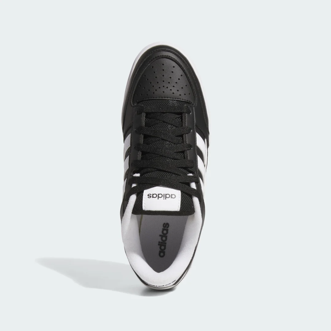 Detalle 2 de Zapatillas Turnaround de Adidas: versatilidad en color negro para el día a día