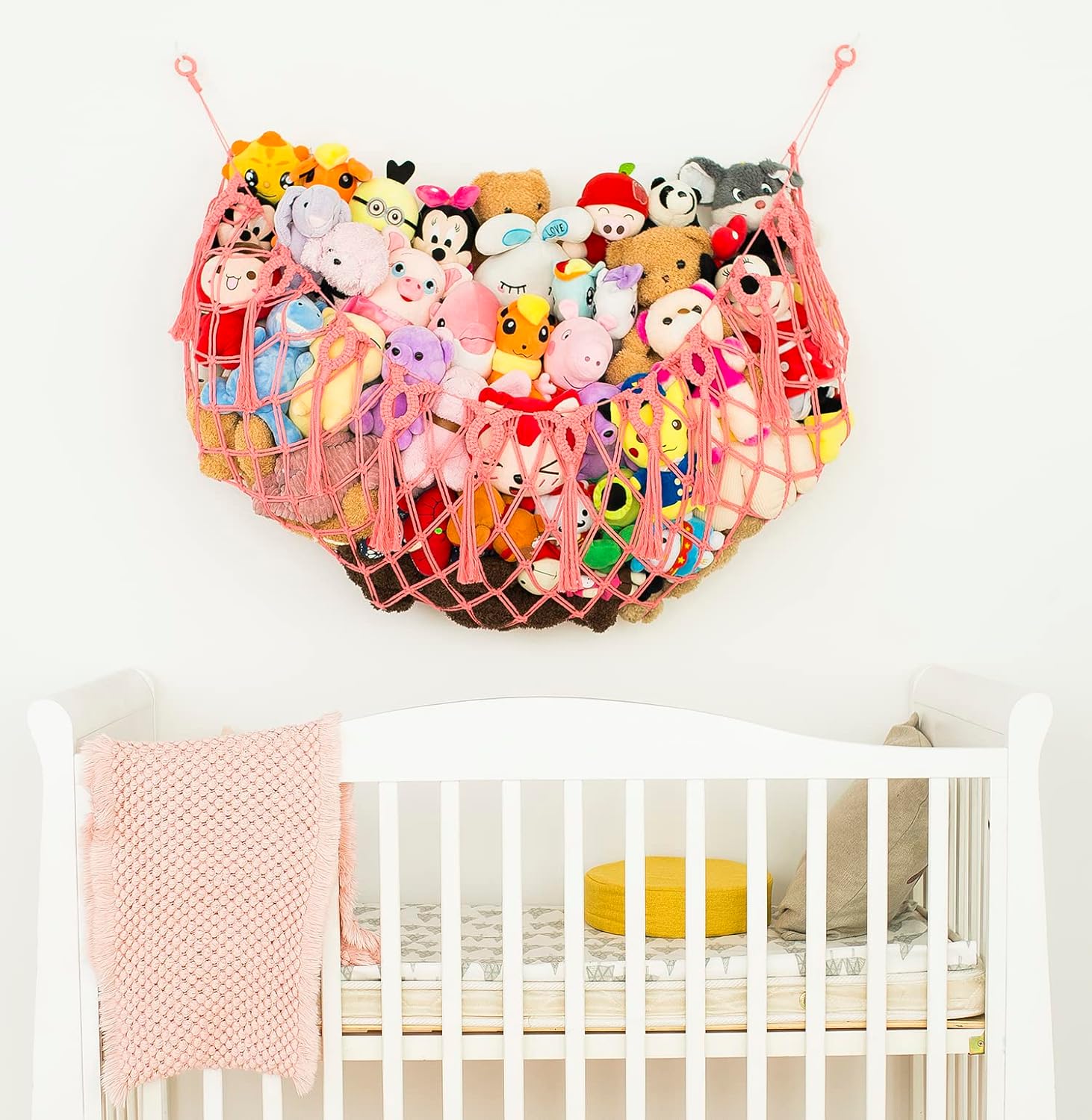 Thumbnail 1 de Diocos Pink Cotton Macrame Stuffed Animal Hammock for Wall Display