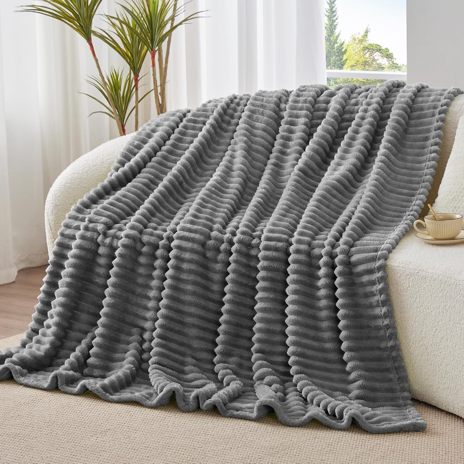 Detalle de BEDELITE Fluffy Fleece Twin Blanket 300GSM