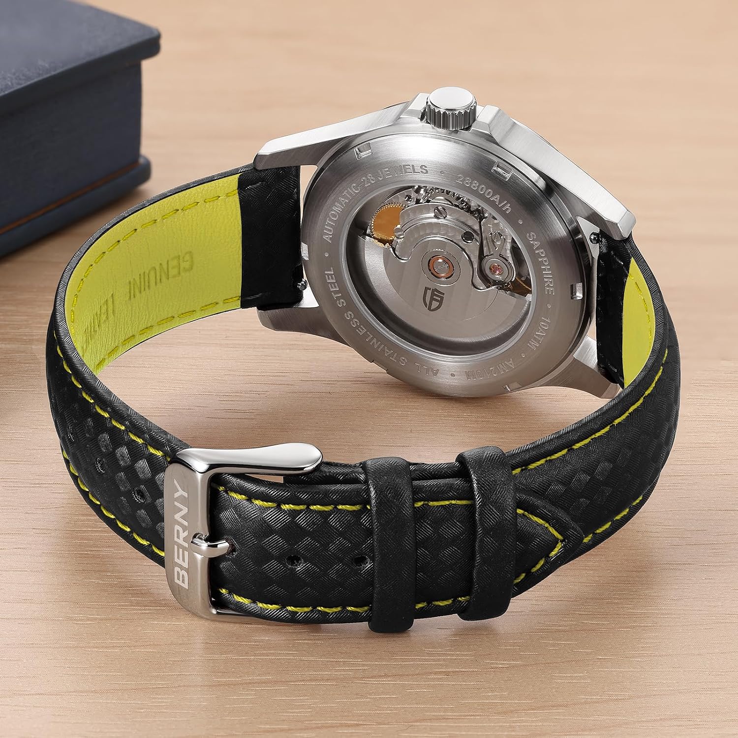 Detalle 2 de BERNY Quick Release Echtleder Uhrenarmband Rastermuster – 20 mm oder 22 mm