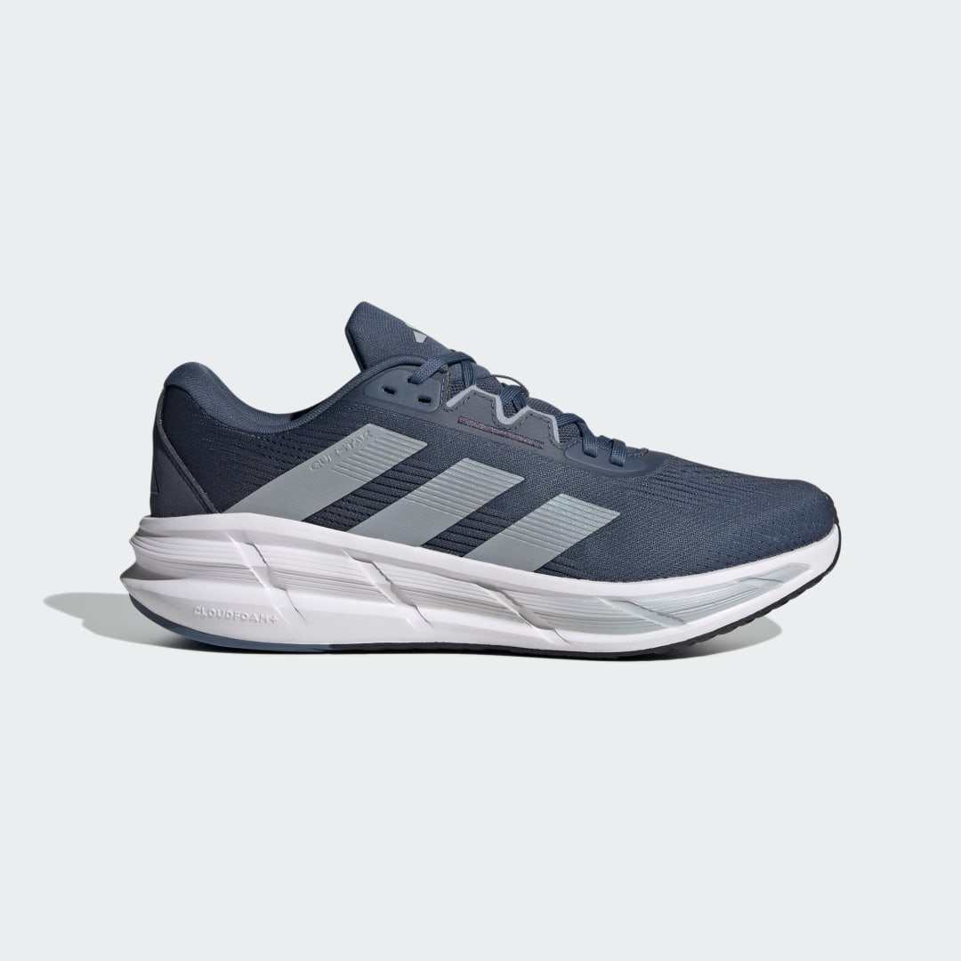 Detalle de Adidas Questar 3: zapatilla de running azul para entrenos diarios