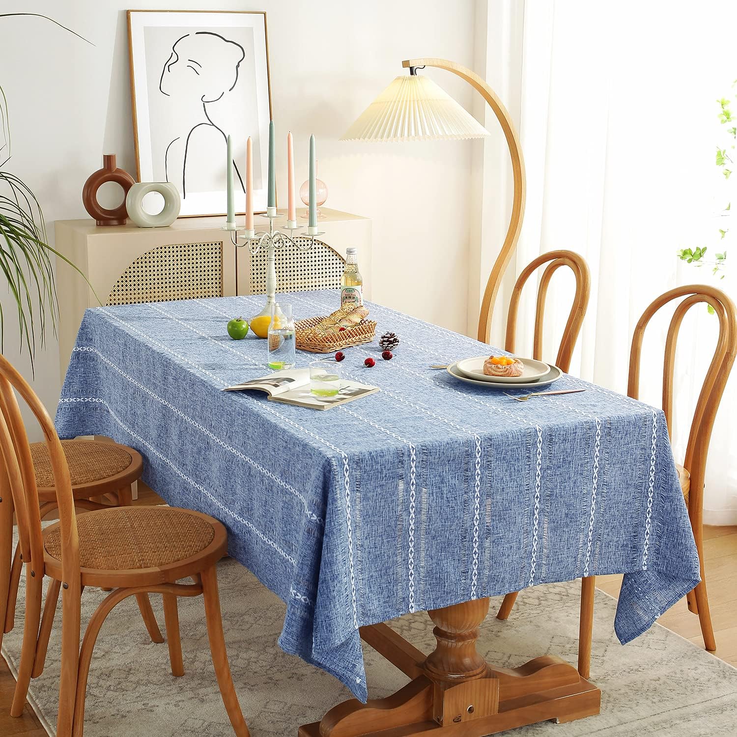 Detalle de Chassic 60 x 120 Inch Rectangular Tablecloth in Hemstitch Blue
