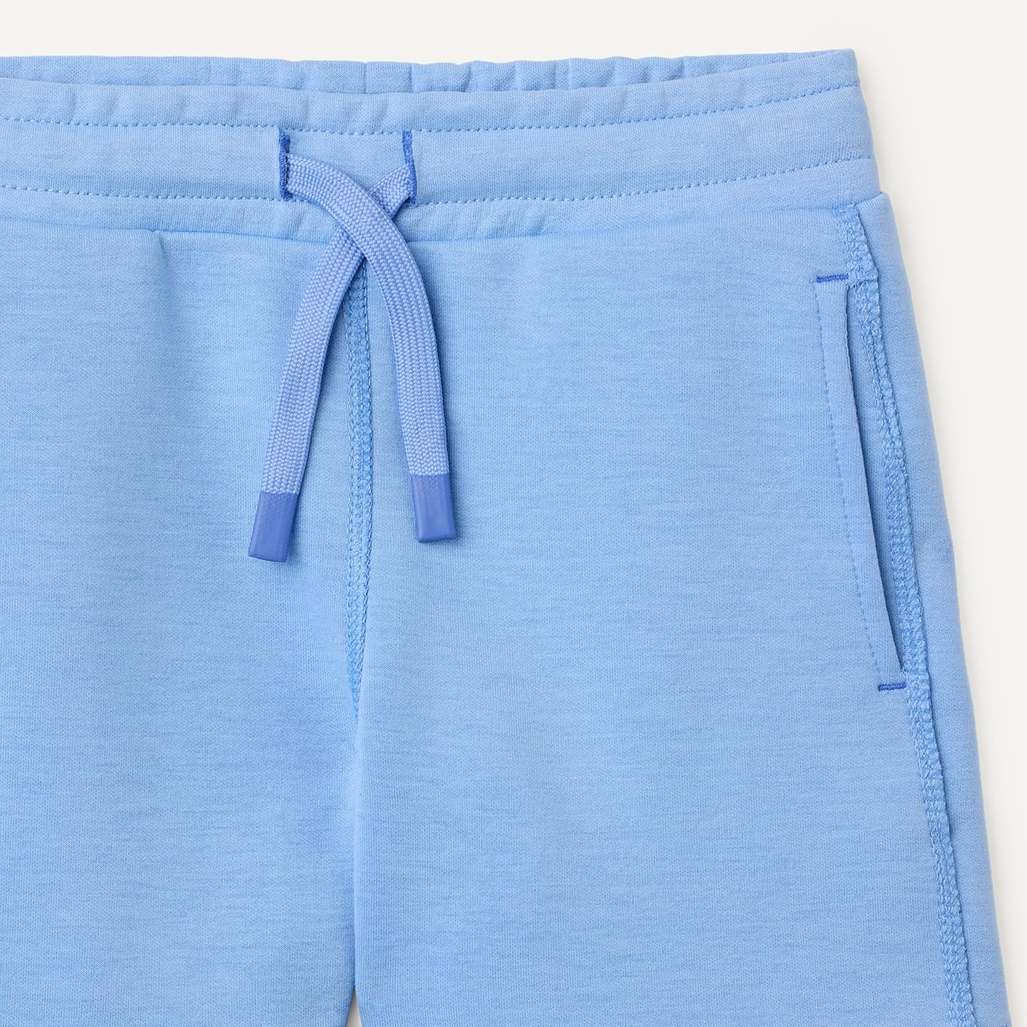 Thumbnail 3 de Amazon Essentials Girls' Athletic Regular Fit Shorts with Pockets