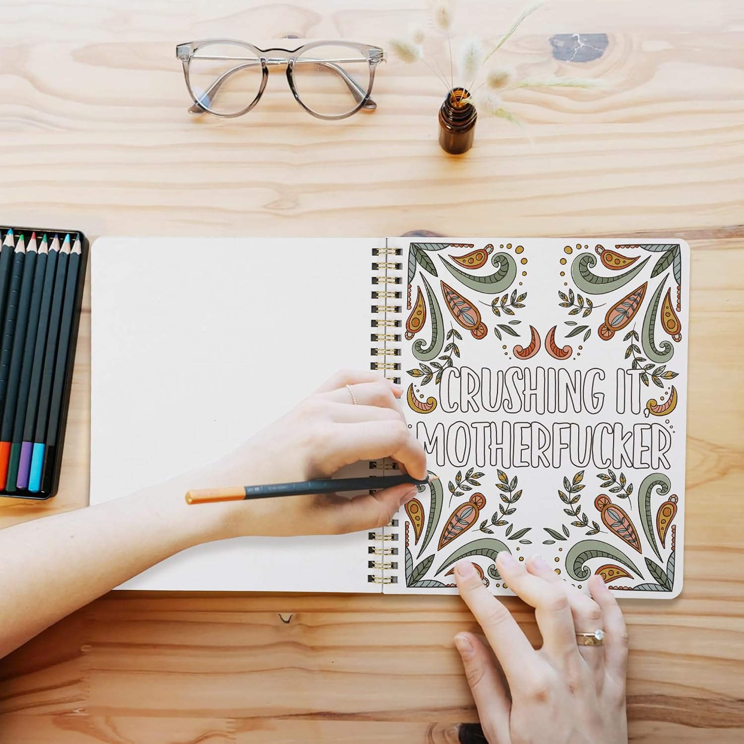 Detalle 2 de ZICOTO zic-acoloringbv6_25-042 Adult Coloring Books, 2-Book Spiral-Bound Set