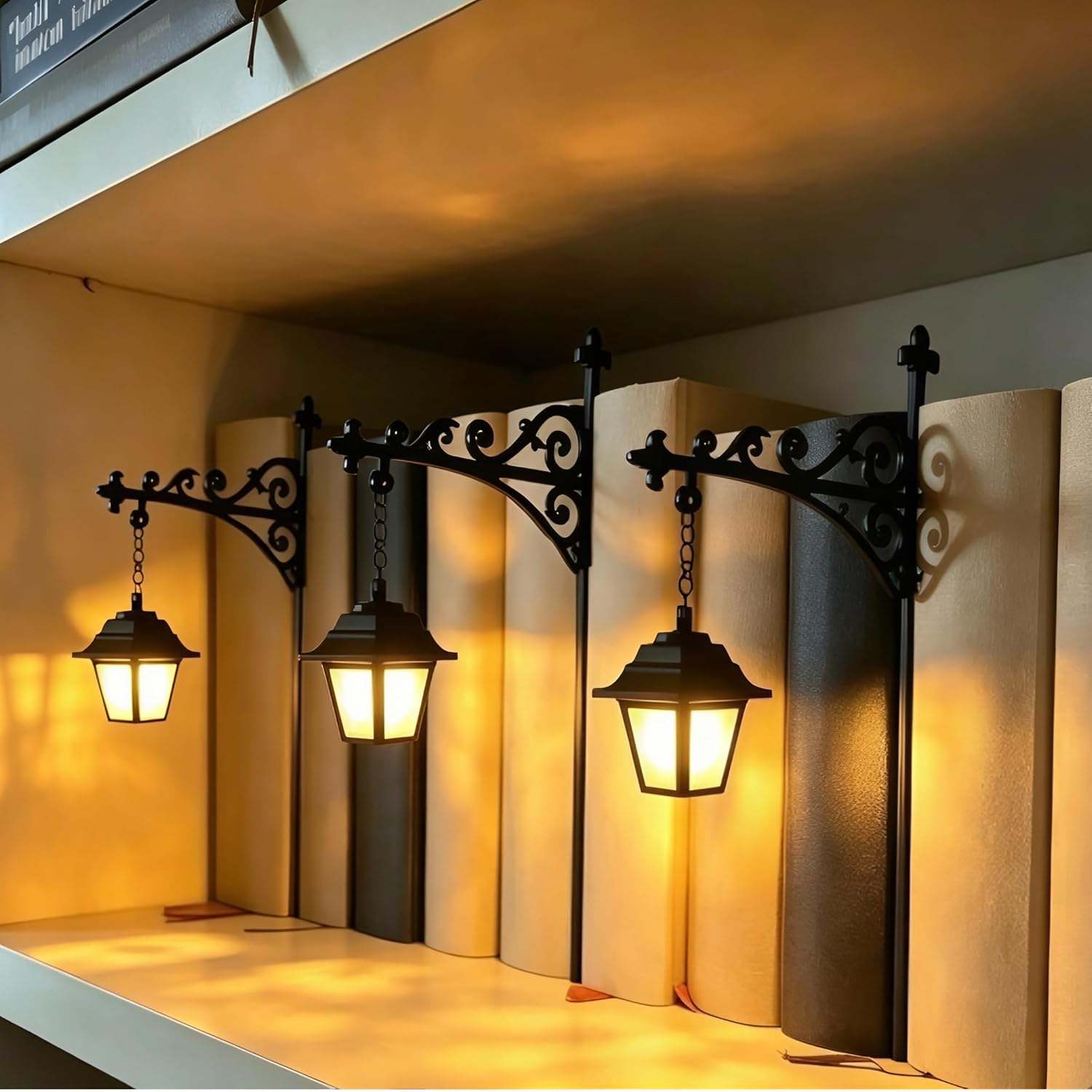 Detalle de ro hxizw bookshelf lamp, 3-Piece Iron Lantern Light with Warm LED Glow