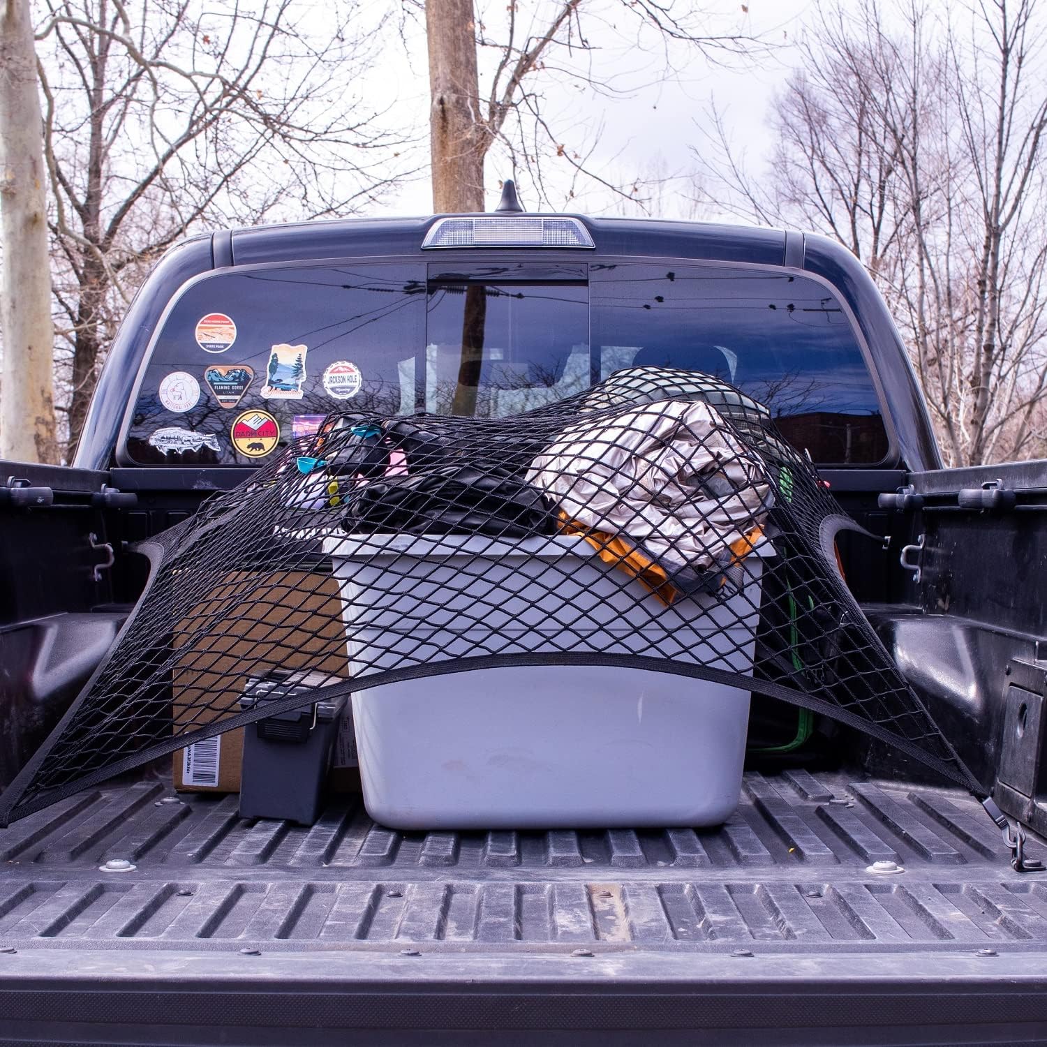 Detalle 2 de Highly Elastic Cargo Net (4' x 6') Stretches to 8' x 12' With Double-Layer Storage and 8 Metal Carabiners