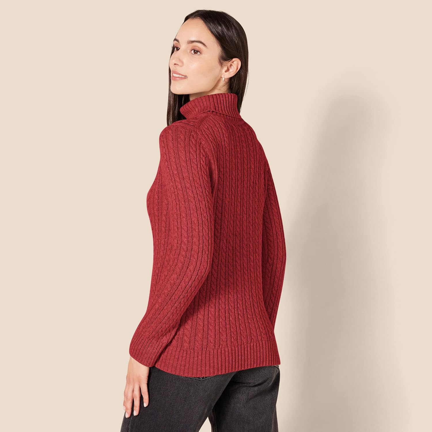 Thumbnail 1 de Amazon Essentials Women’s Cable Knit Turtleneck Jumper (Plus Size)