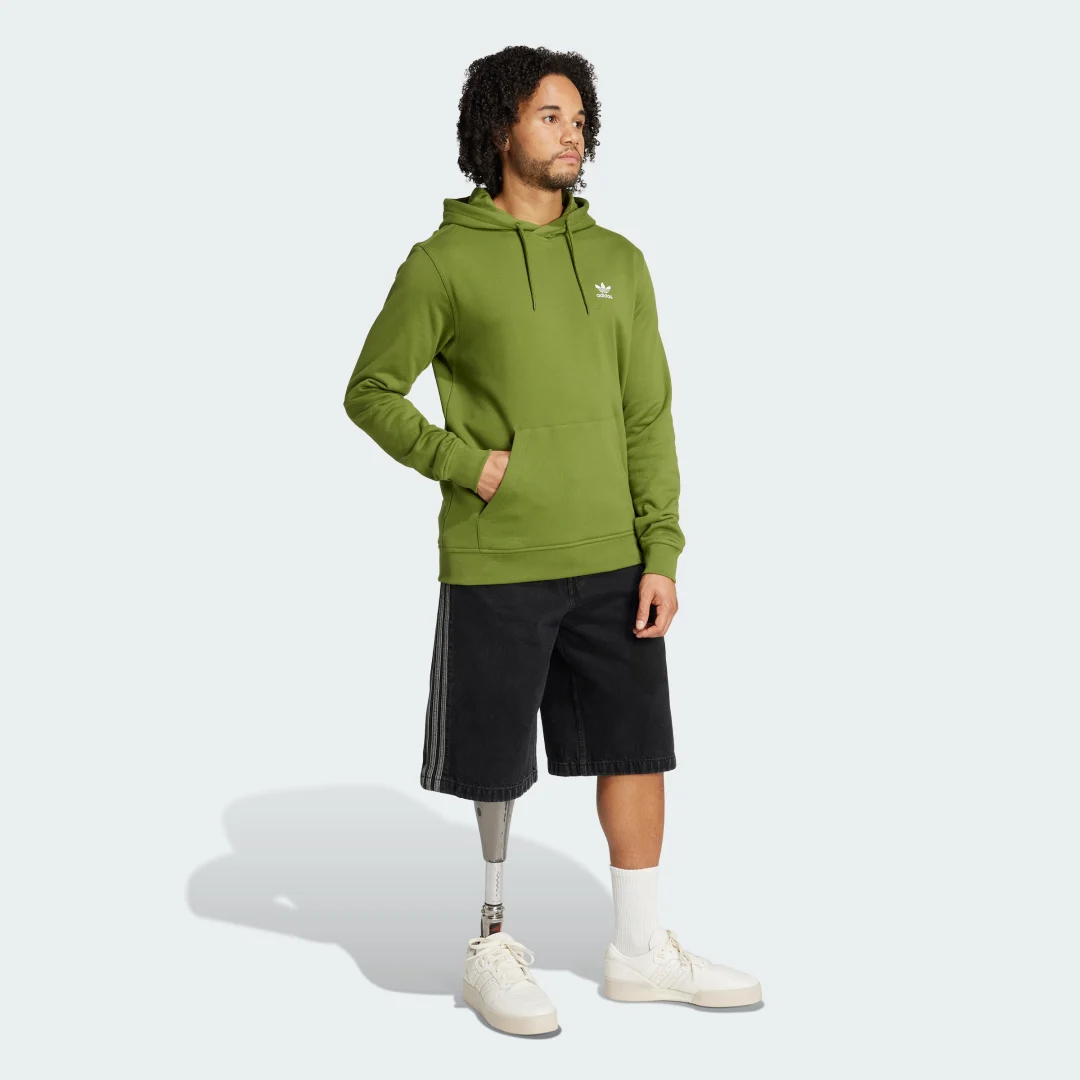 Detalle de Sudadera con capucha Trefoil Essentials French Terry de Adidas – Verde