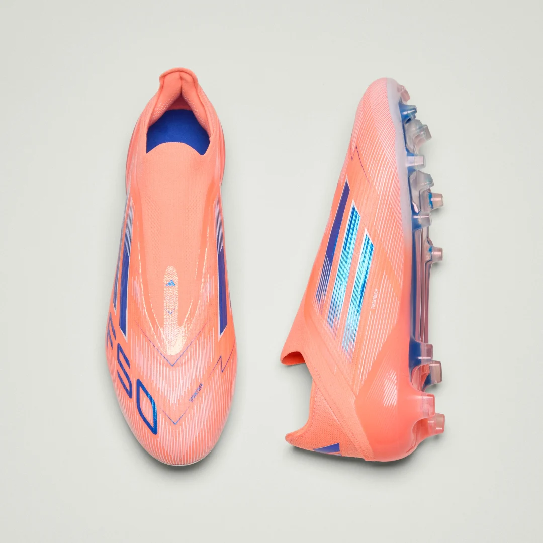 Detalle de Bota sin cordones F50 Elite de Adidas para césped natural seco