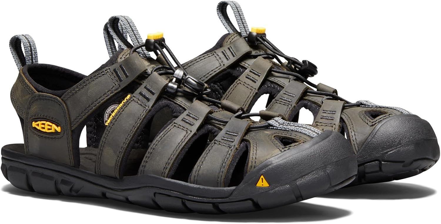 Detalle de KEEN Clearwater CNX Herrenschuhe 1008660 – Allround-Watersandale mit breitem Vorfuß und zuverlässiger Traktion