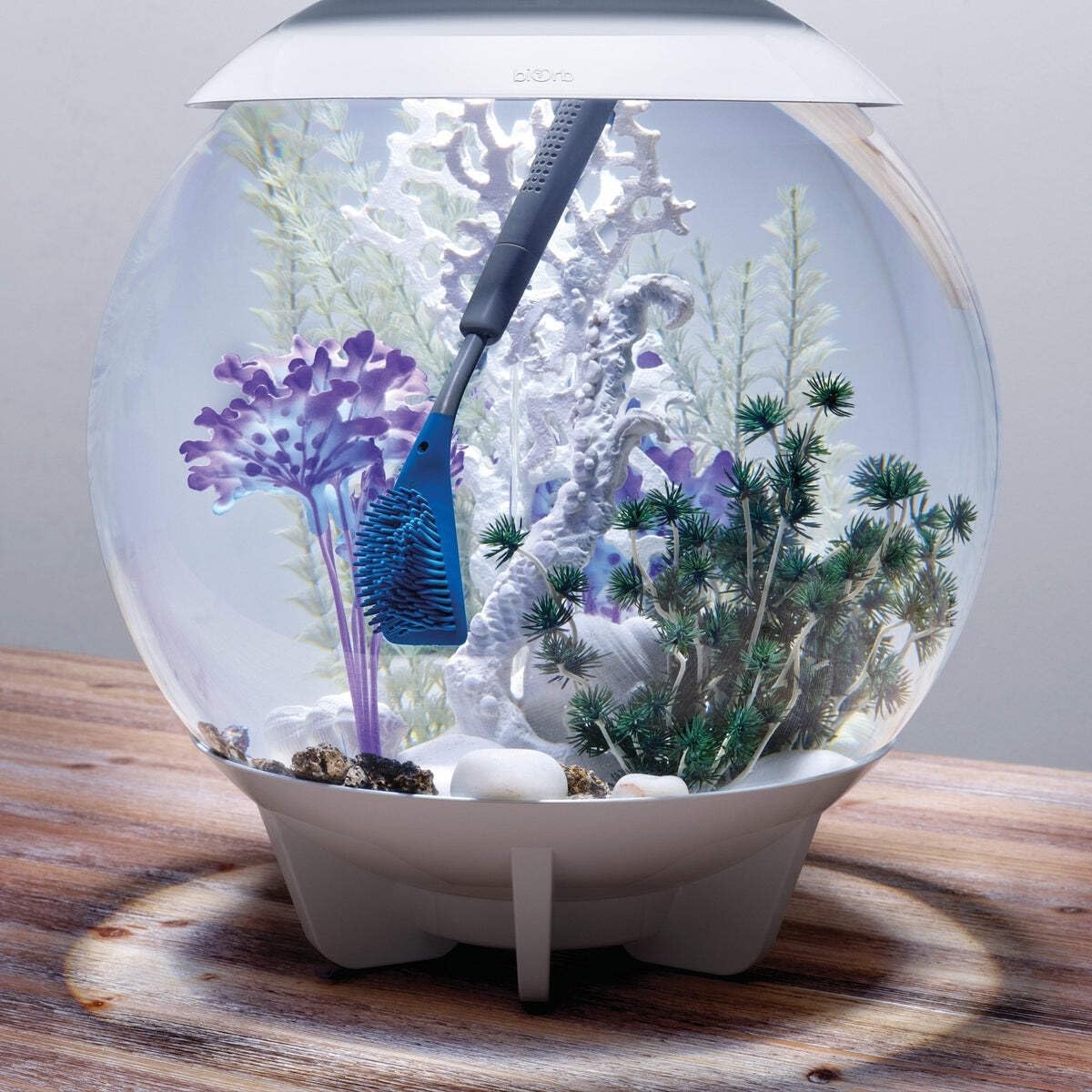 Detalle de biOrb Multi-Cleaner blå akvarierengörare med silikonborste och utdragbart handtag