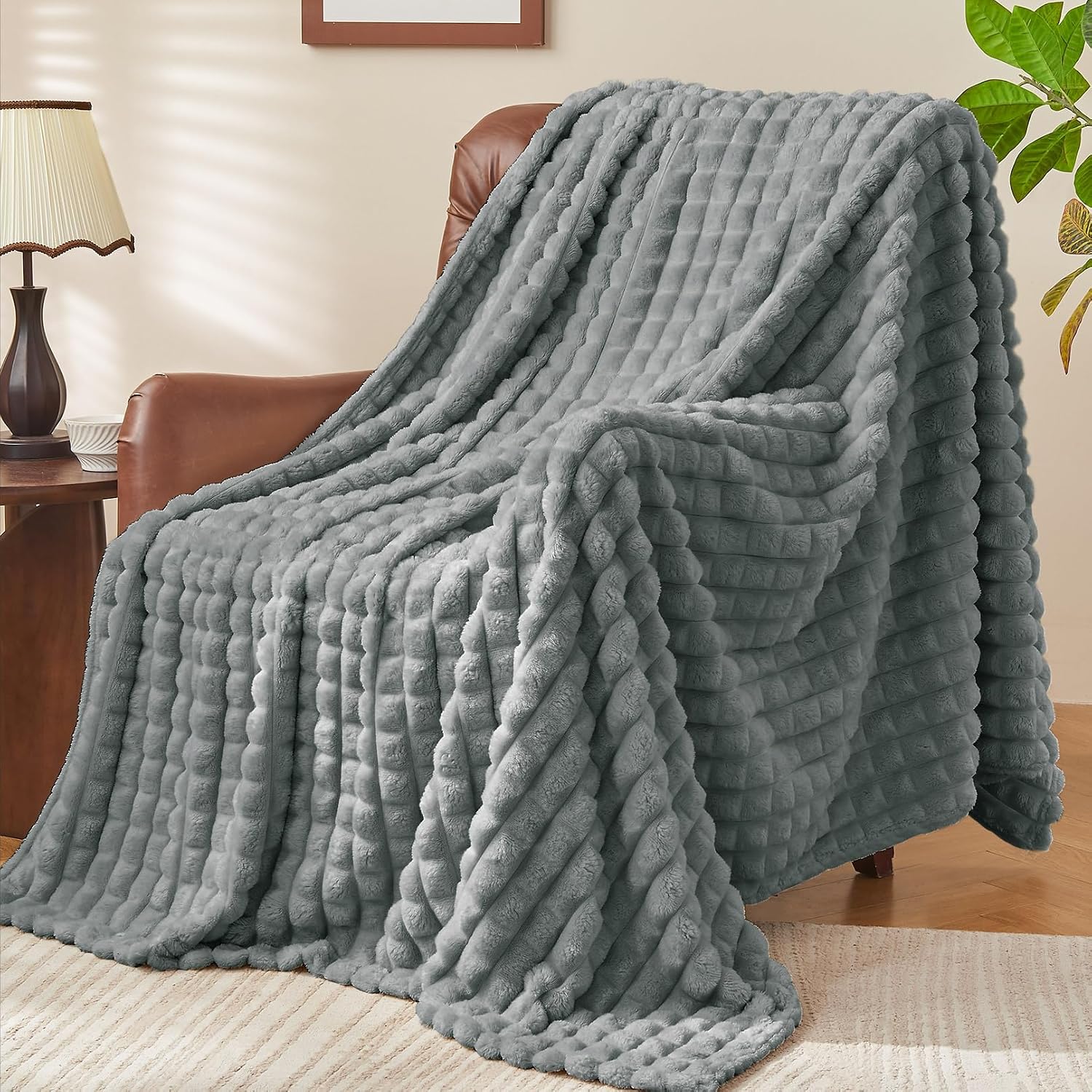 Detalle de BEDELITE Kuscheldecke Flauschig 150x200 (weiches XL Flanell) – grau Karo als Couch-Überwurf