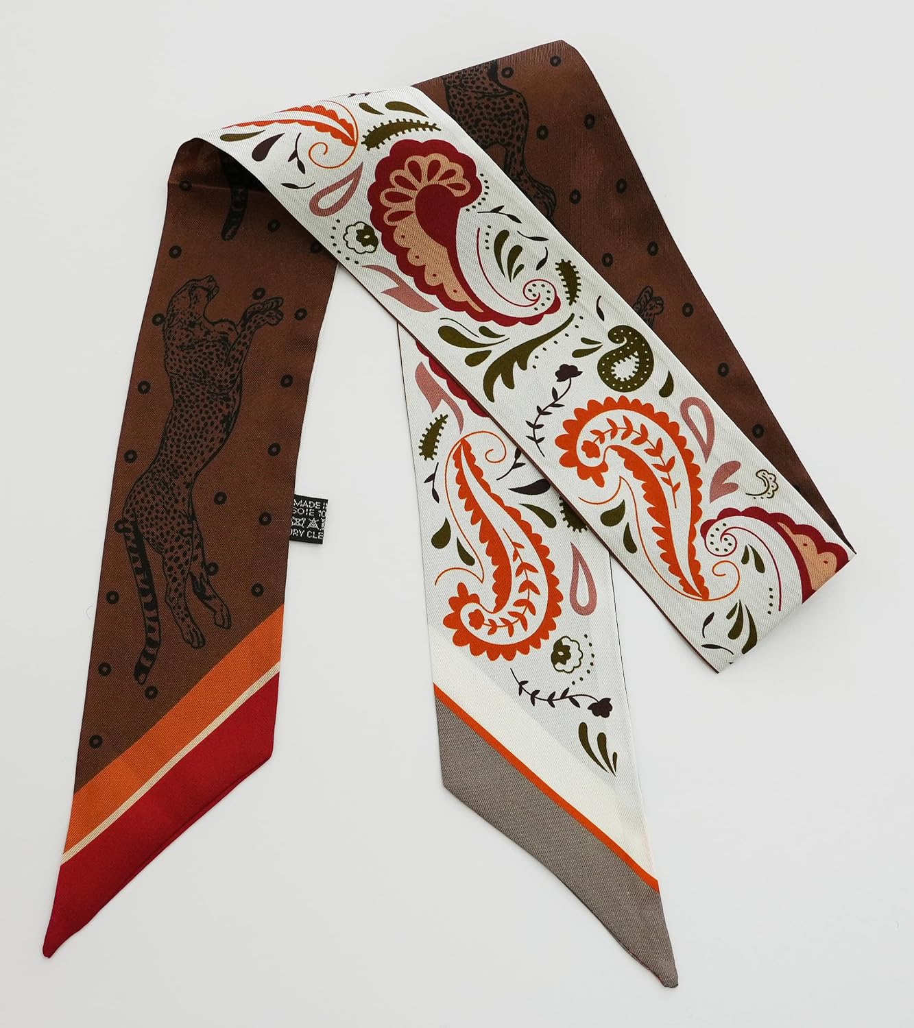 Detalle de JERLA Silk Scarf, 100% Mulberry Silk
