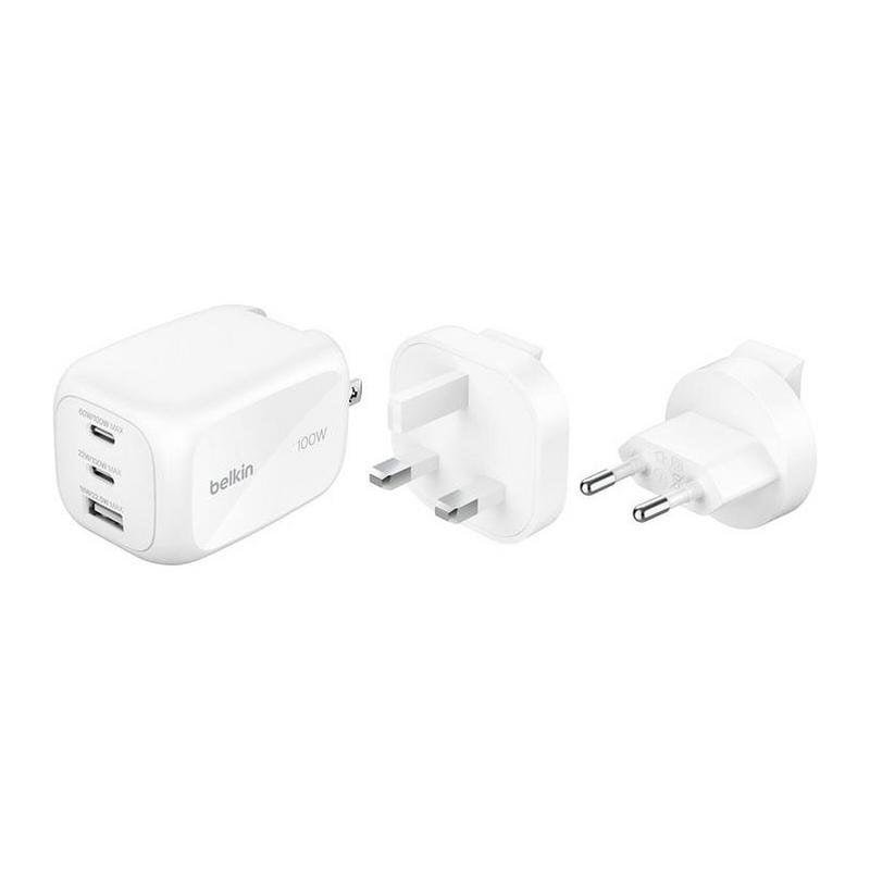 Detalle de Belkin WCH016hqWH 100W: cargador GaN 2× USB-C + 1× USB-A, compacto y versátil