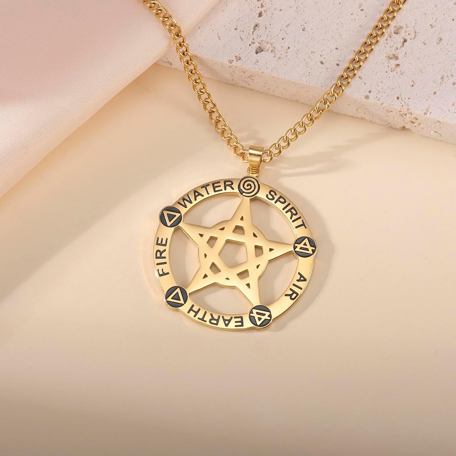 Detalle de VASSAGO Pentagramm-Halskette mit Alchemie-Symbol aus Edelstahl – Anhänger mit Pentagramm und Elementen