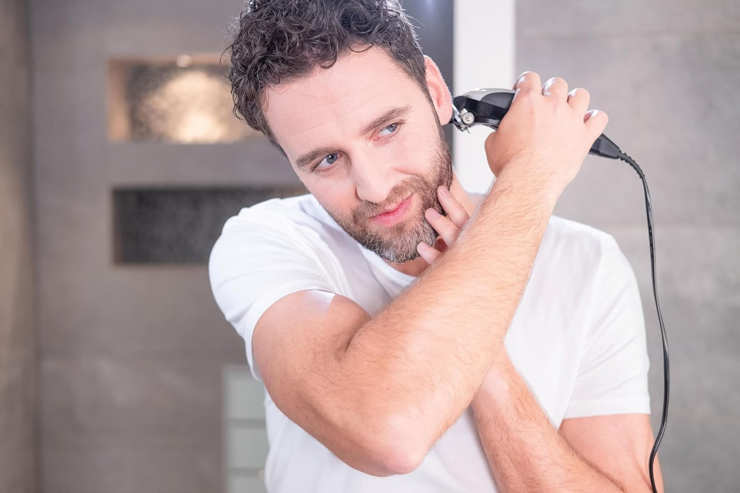 Thumbnail 2 de Wahl 09243-2216 Homepro Cortapelos con Estuche-in- Mano ✂️