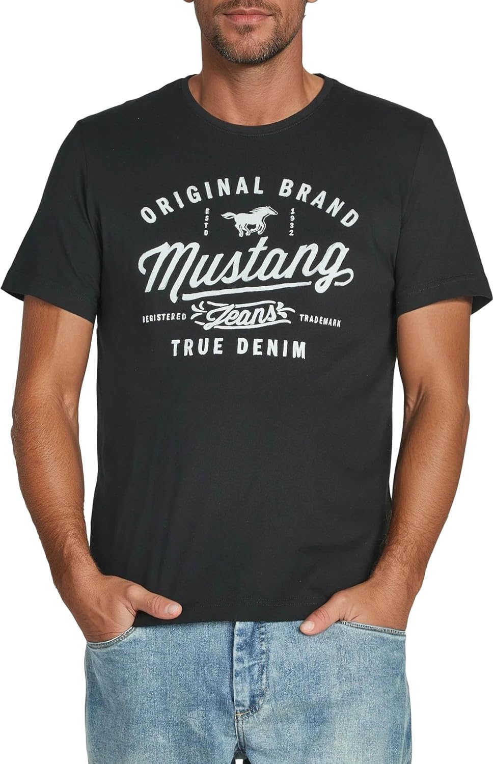 Detalle 2 de MUSTANG Herren T-Shirt Regular Fit (4er-Set) aus Baumwolle mit Rundhals – Kurzarm Sommer-Shirts in Schwarz/Weiß/Grau/Blau/Grün