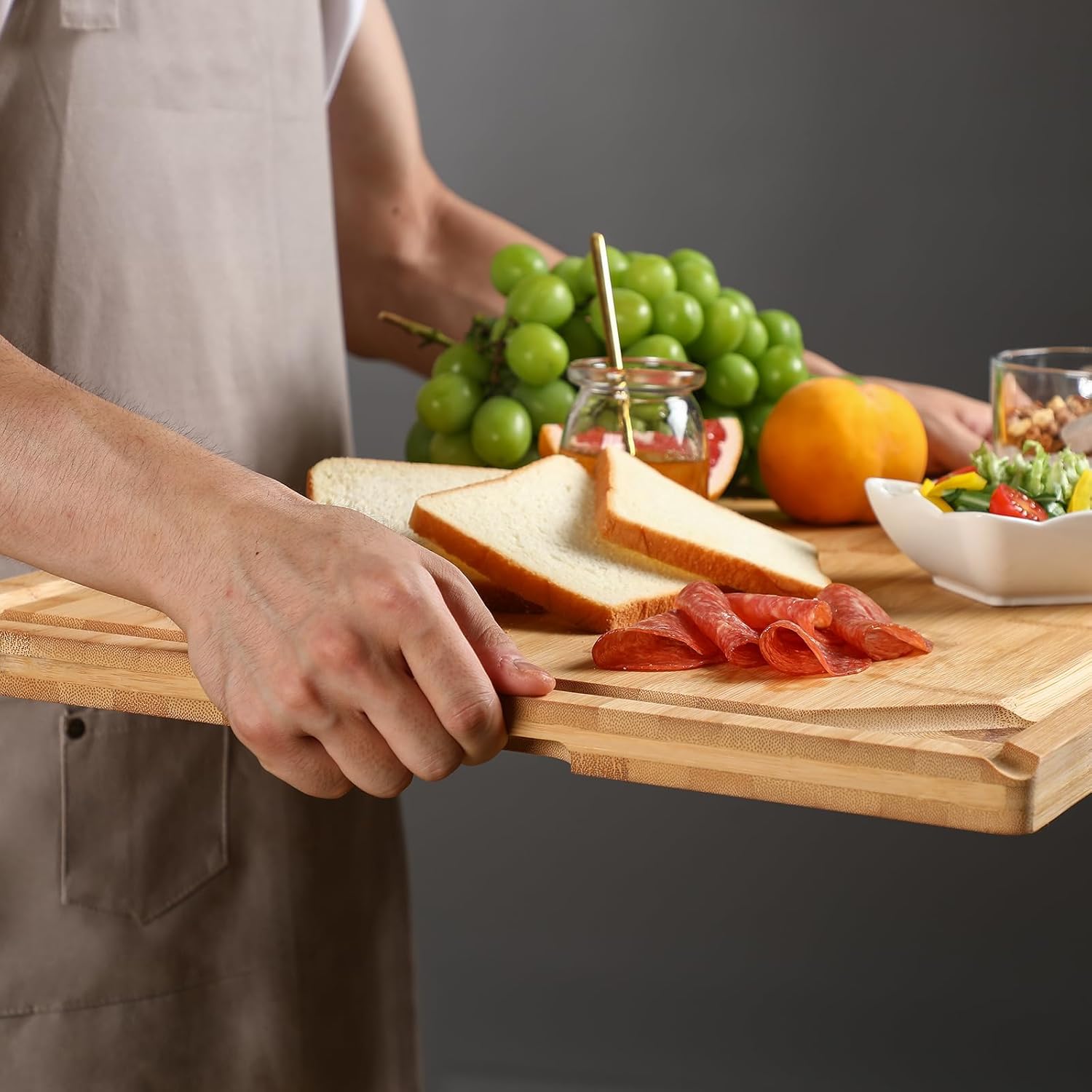Thumbnail 4 de 30 x 20 Extra-Large Bamboo Cutting Board with Juice Groove, Handle & Spout Well