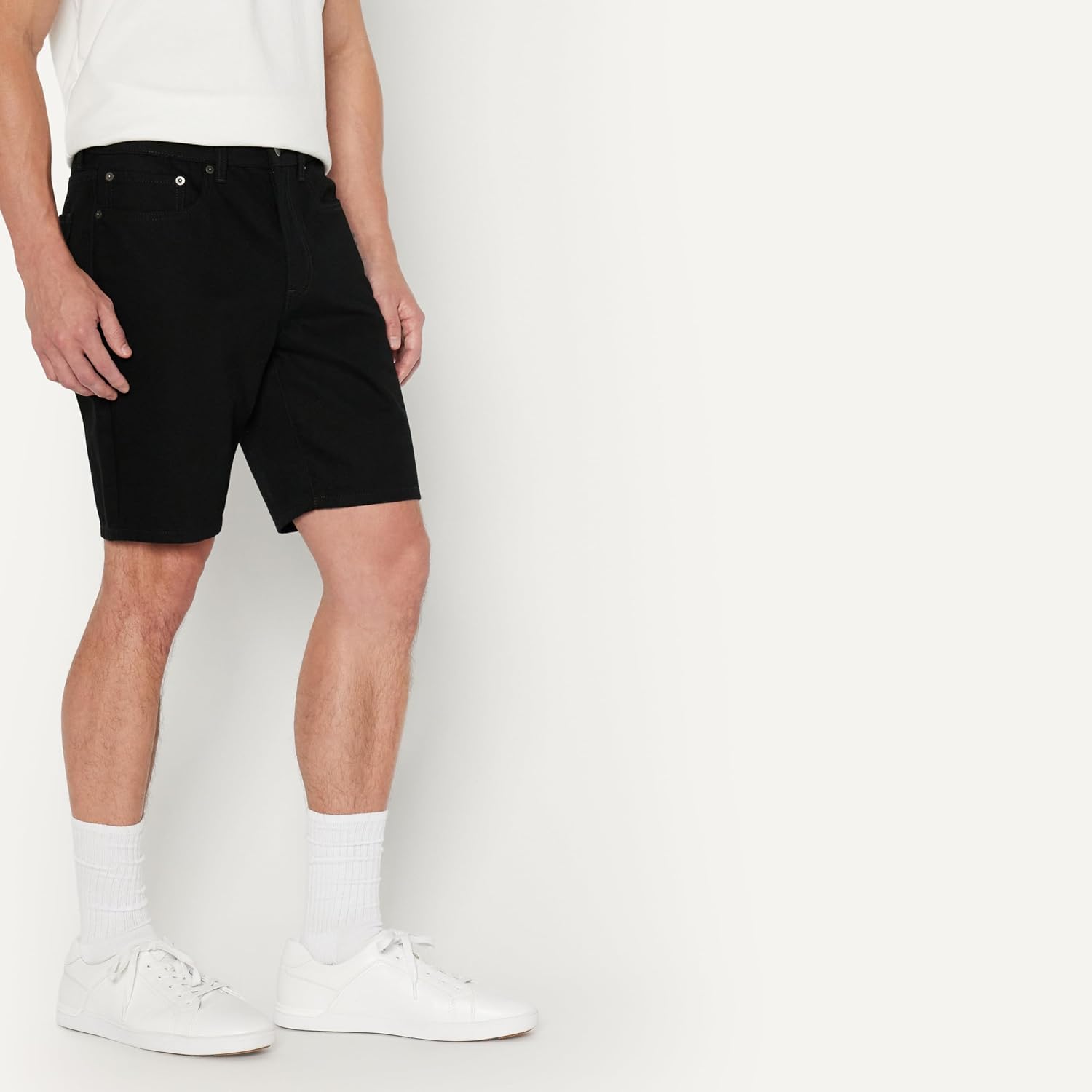 Thumbnail 1 de Amazon Essentials Herren Schwere Straight-Fit-Stretch-Jeansshorts – gerader Schnitt & Denim mit Stretch