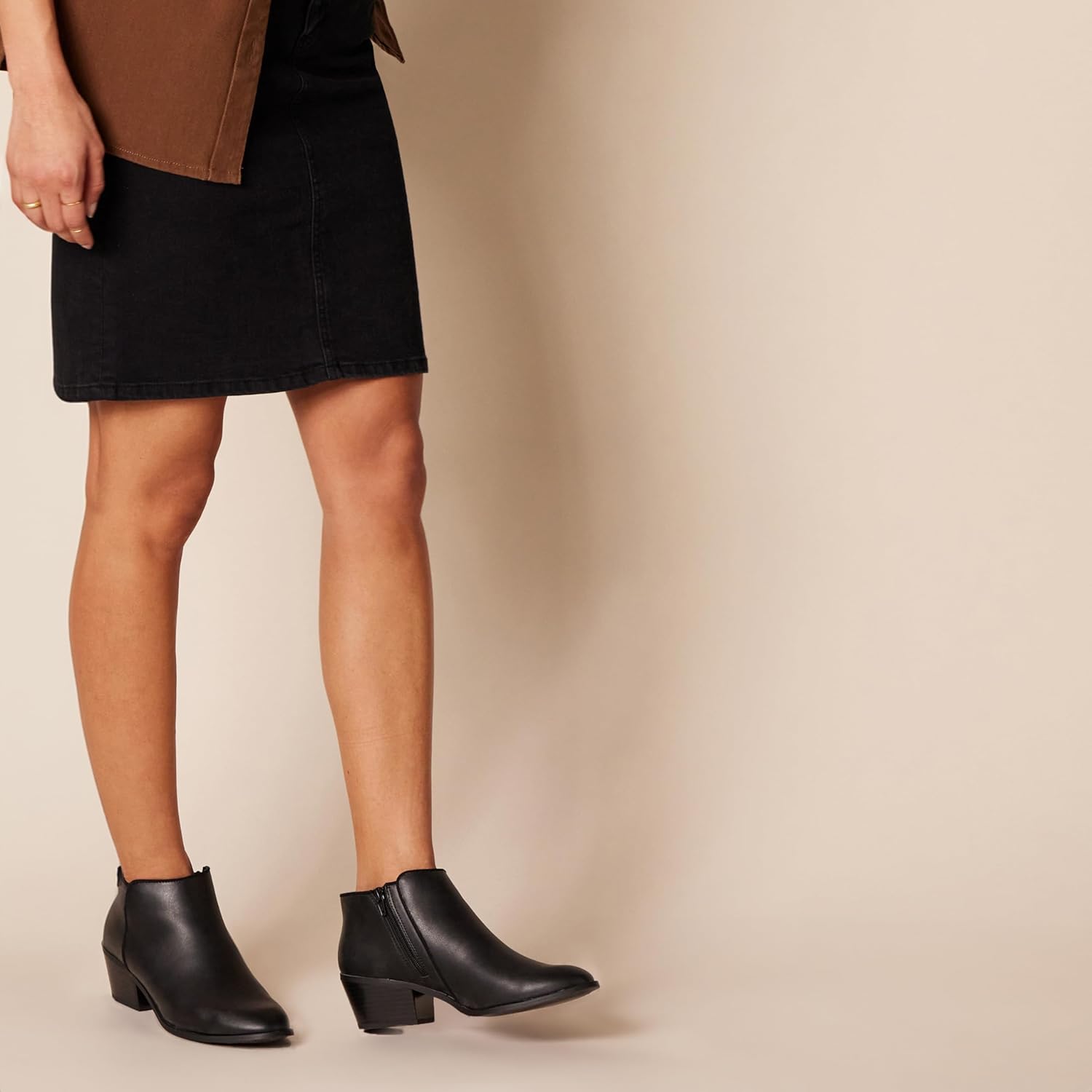 Thumbnail 5 de Amazon Essentials Women's Classic Ankle Boots
