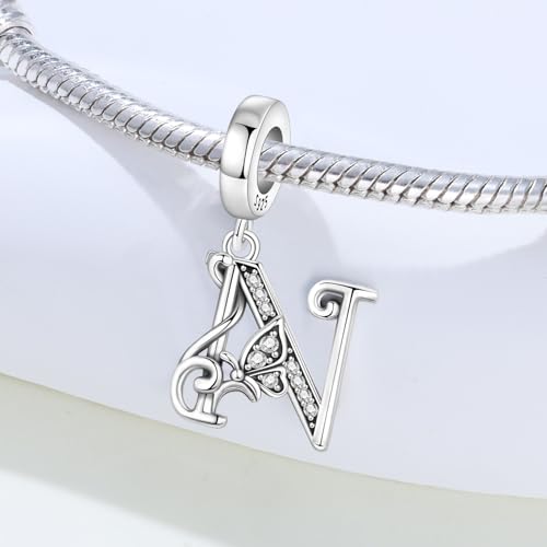 Detalle de CYCUFF Mariposa Letras Colgante de Plata 925 para Pulseras y Collares – joya elegante y atemporal