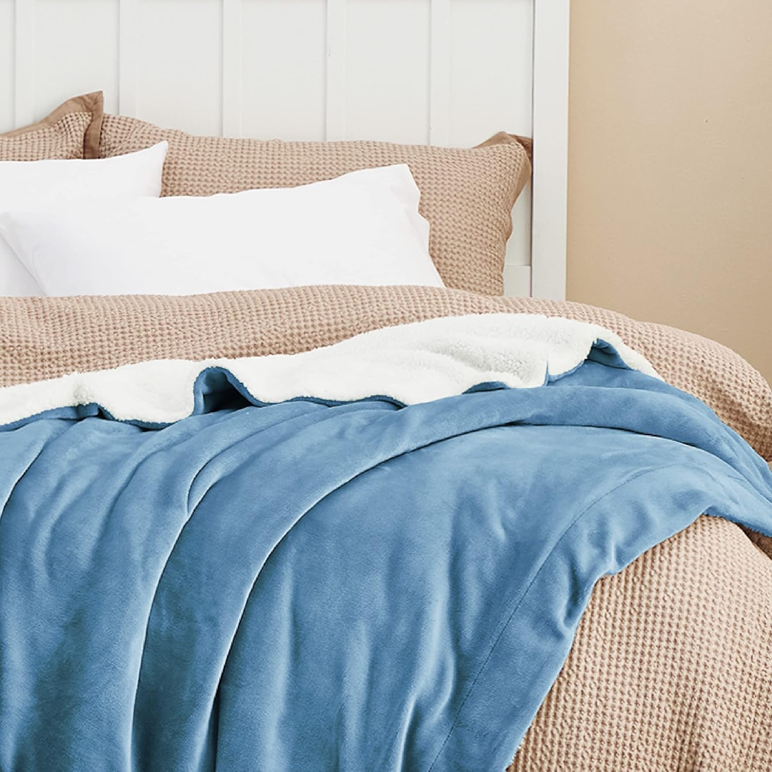 Detalle de Bedsure Sherpa throw blanket 150x200cm