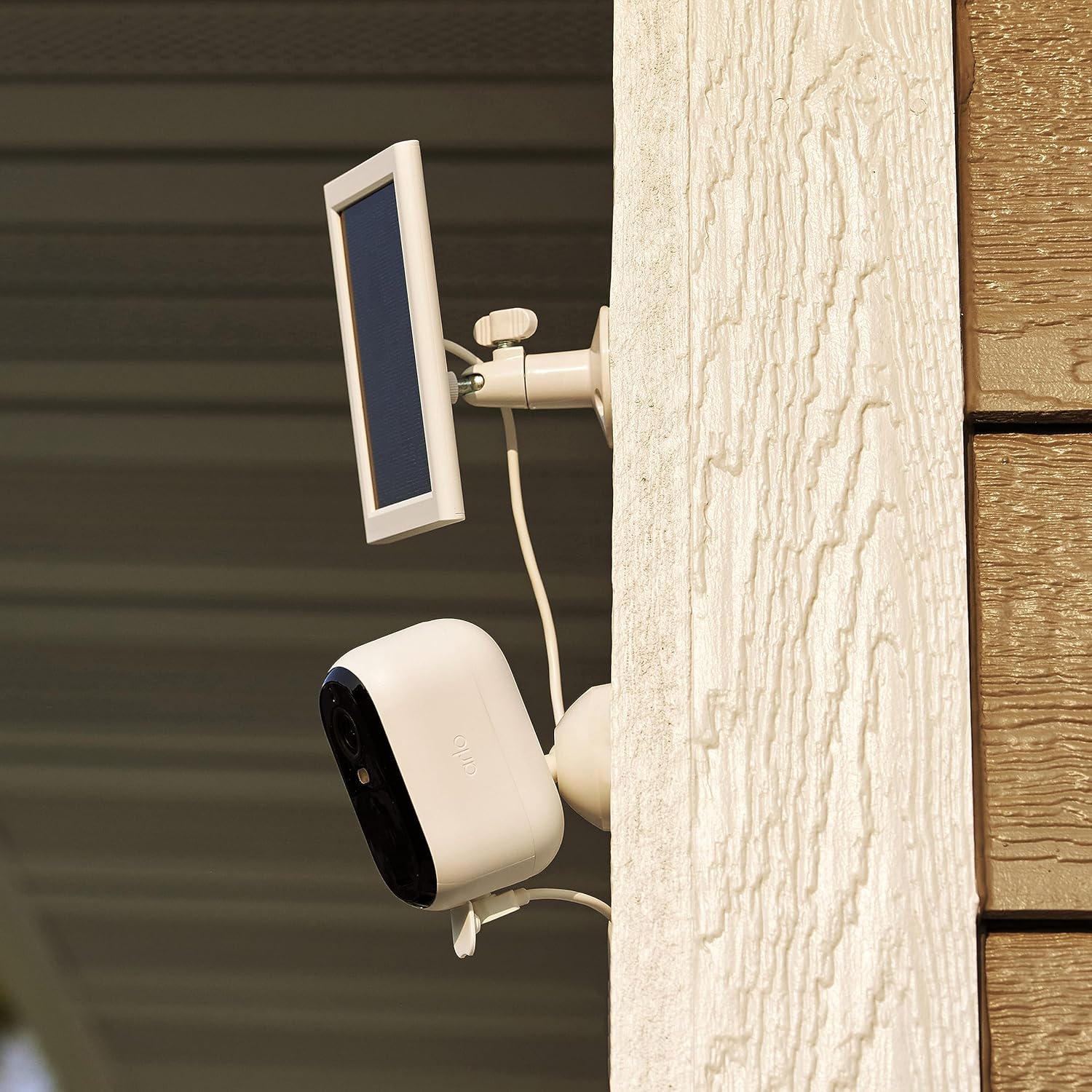 Detalle 2 de Arlo Essential Pannello Solare per Telecamera 2,44 m