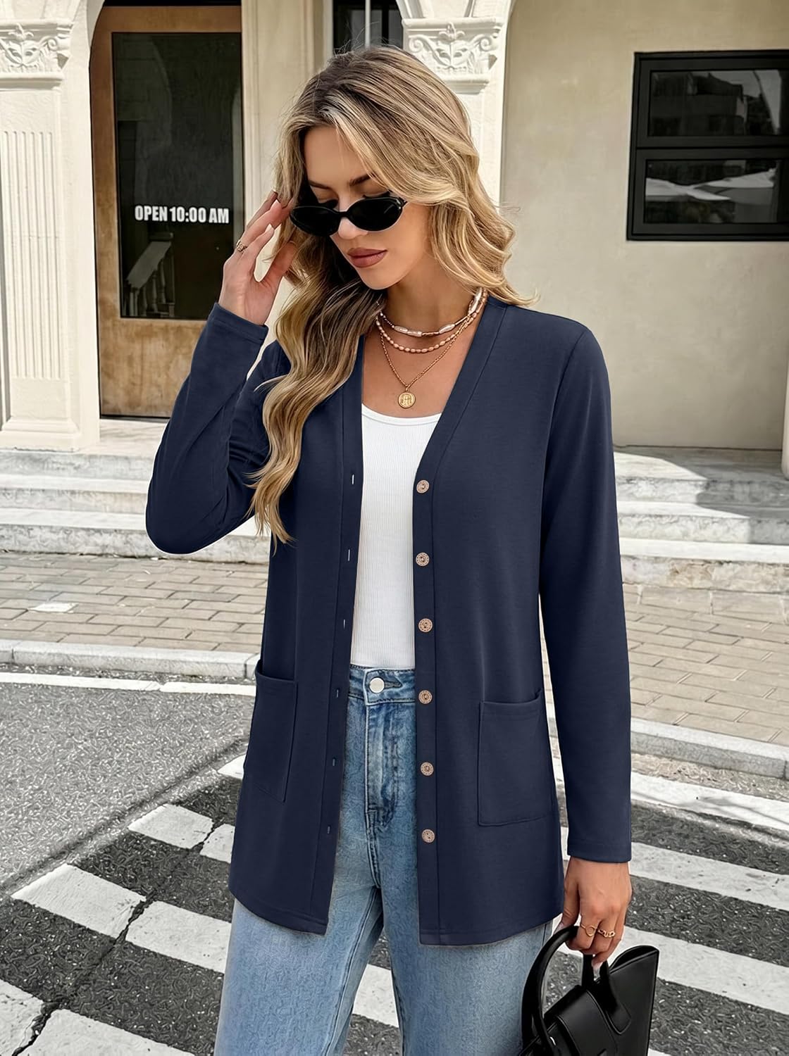 Detalle de Qixing Women's Lightweight Button-Down Cardigan with Long Sleeves and Pockets