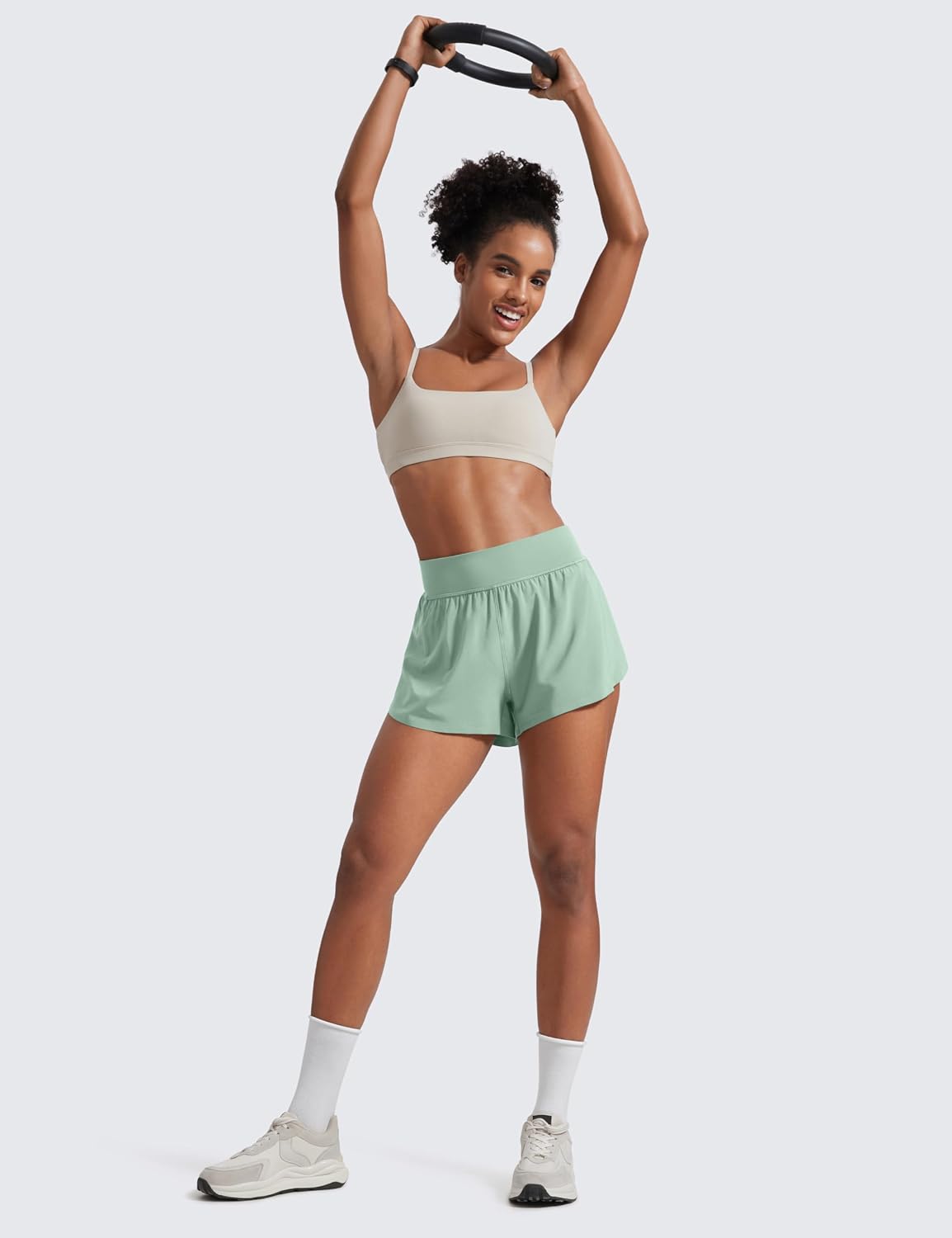 Detalle de CRZ YOGA pantaloncini da corsa con vita alta Dolphin, Feathery-Fit