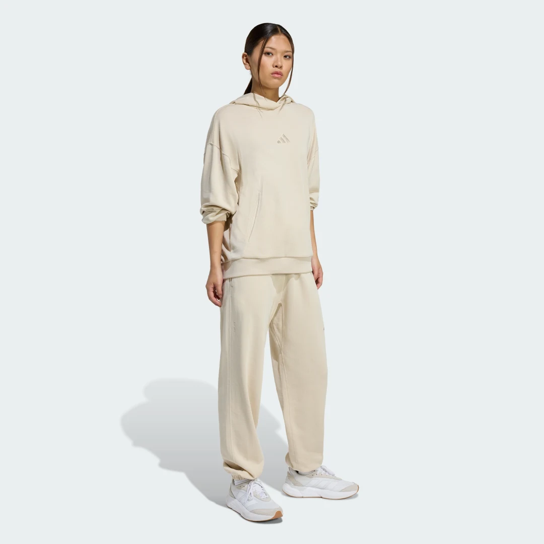 Detalle de Pantalón ALL SZN French Terry Loose de Adidas – Beige