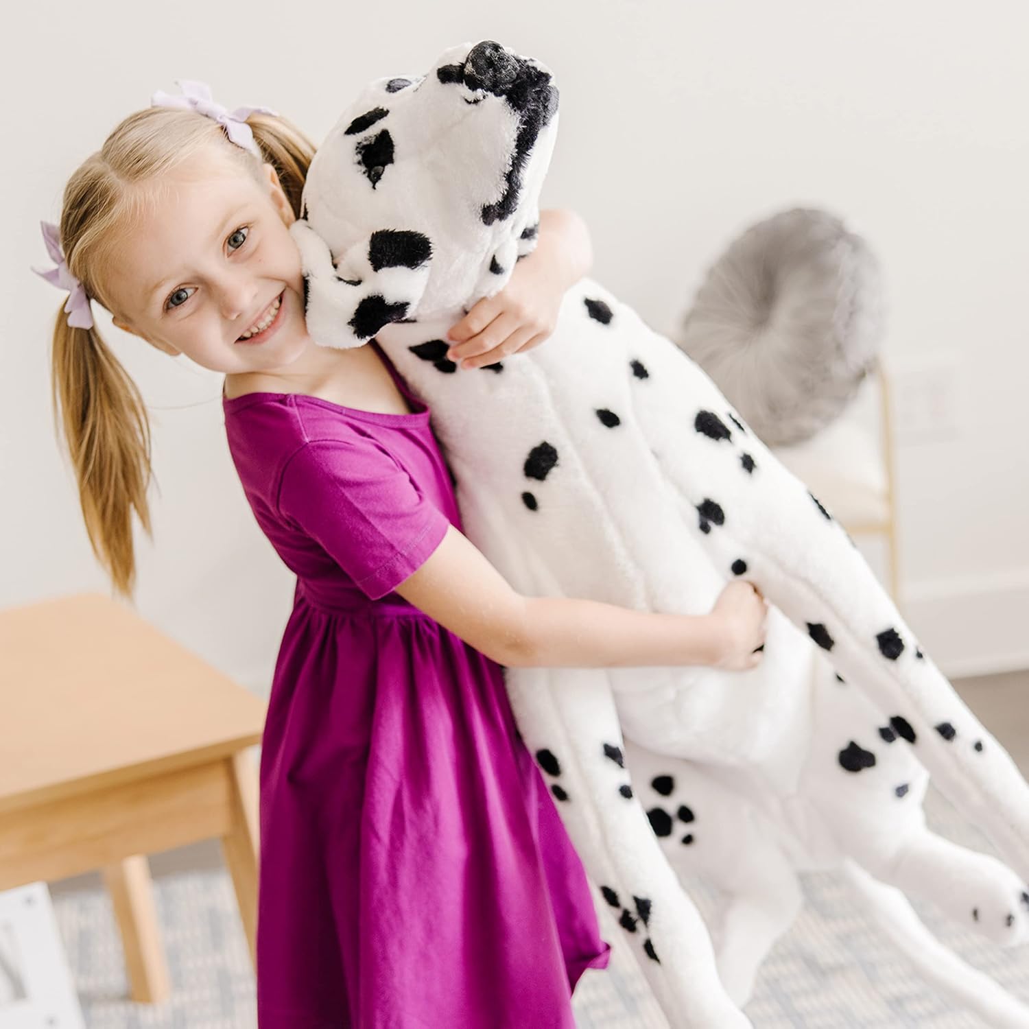 Detalle 2 de Melissa & Doug Dalmatian stuffed animal, over 2 feet tall