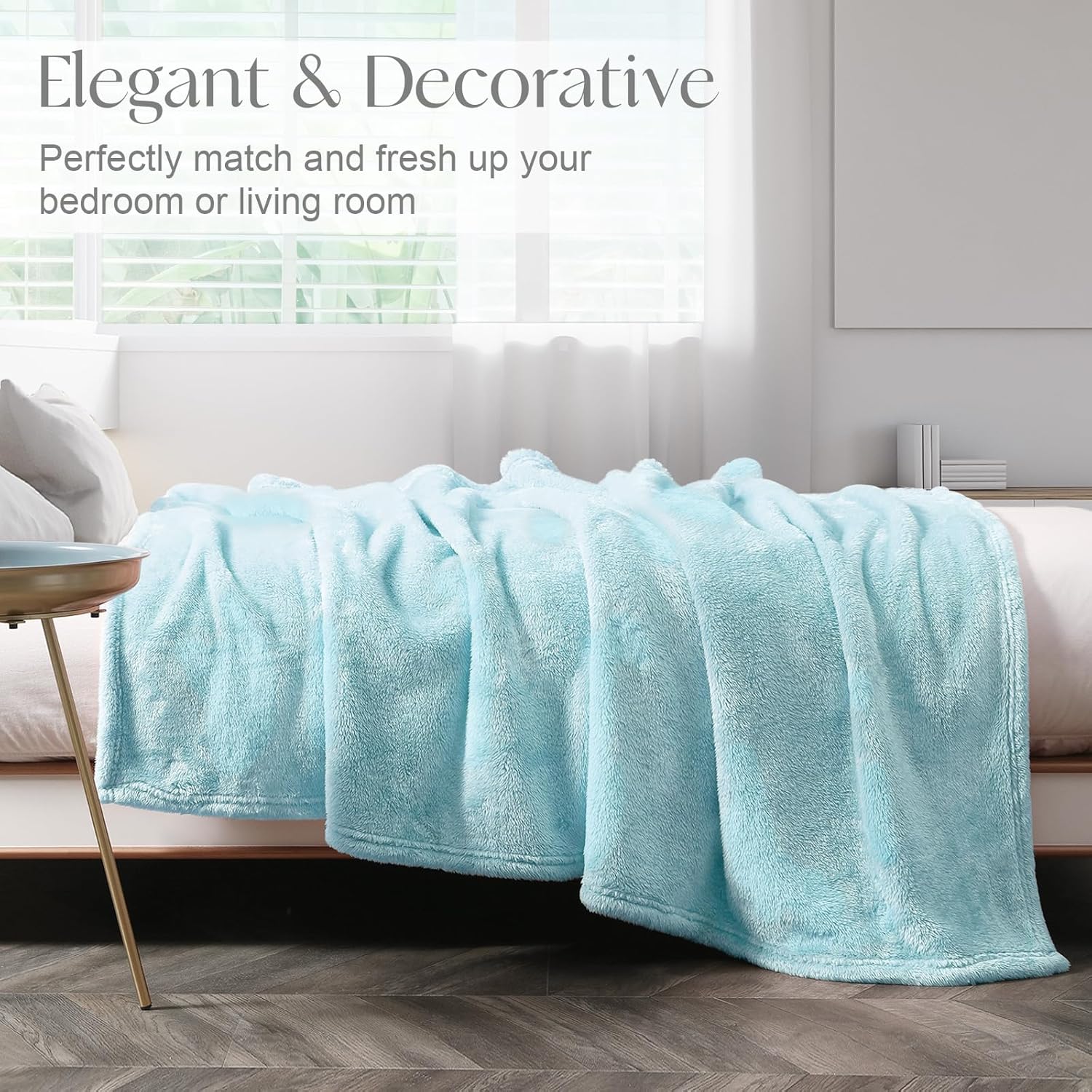 Detalle de Whale Flotilla Fleece Blanket (230x230 cm) – Queen Size, Soft Long-Hair Plush for All Seasons