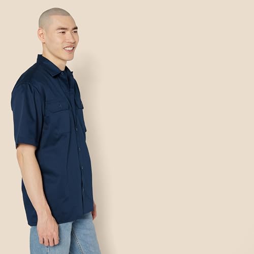 Detalle 2 de Chemise Amazon Essentials, manches courtes, anti-tache ⚙