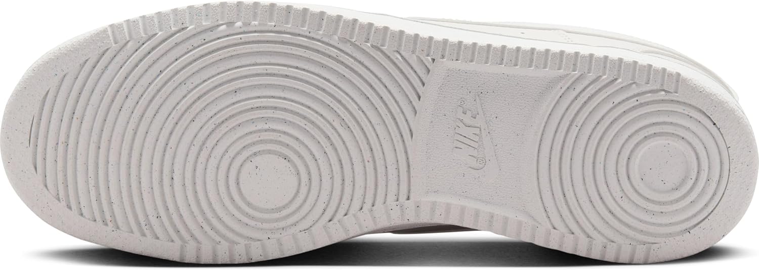Detalle de Nike Court Vision Low Next Nature Sneaker – stile retrò, comfort quotidiano