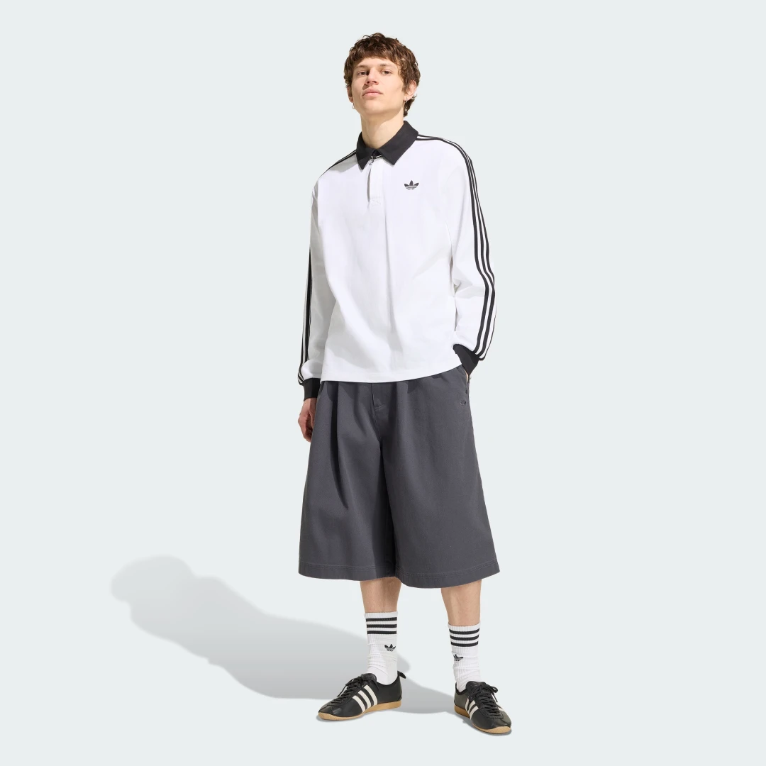 Detalle de Pantalón corto pleated Jorts de Adidas en gris