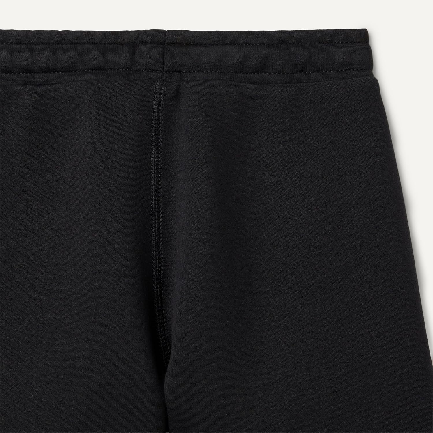 Detalle de Amazon Essentials Athletic Fit Training Shorts for Girls (Regular Fit, Pockets)