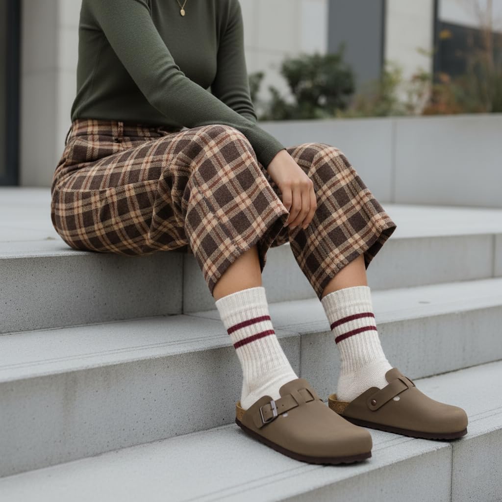 Detalle 2 de CUSHIONAIRE Hana women's clogs with cork insole 👞