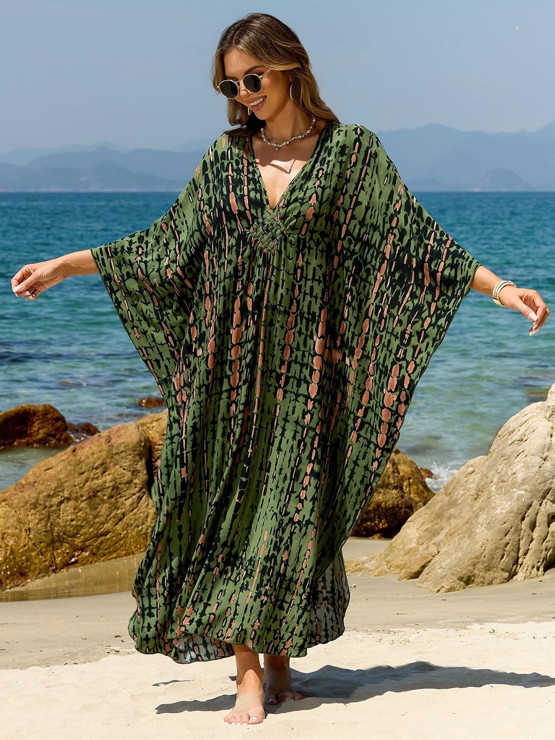 Detalle de Kaftan Beach Dress 57 in bust coverage