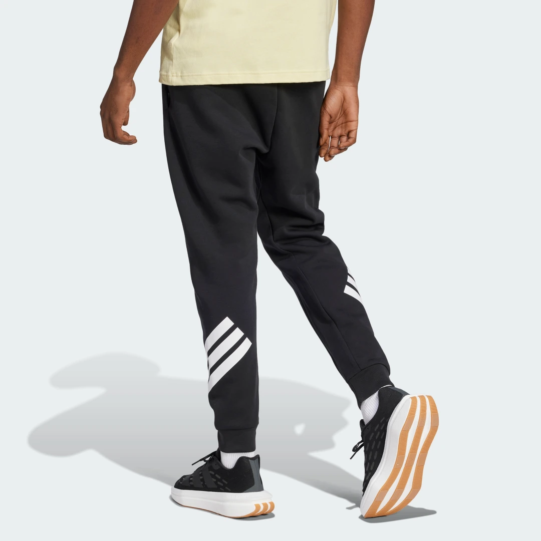 Thumbnail 1 de Pantalón Future Icons 3 Stripes de Adidas: negro, versatilidad y estilo para el día a día