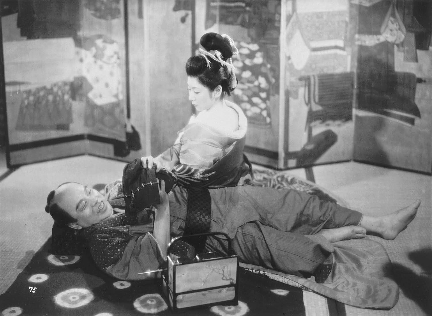 Detalle de 西鶴一代女 4Kリマスター Blu-ray|溝口健二監督のモノクロ映画
