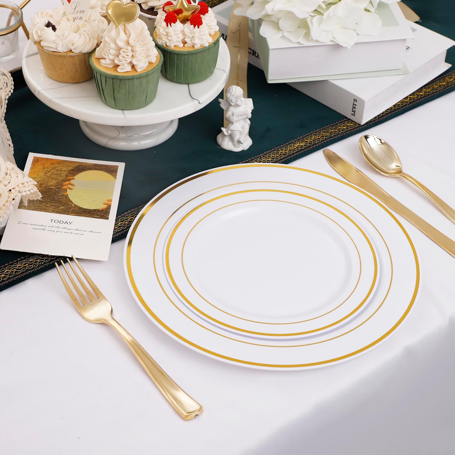 Thumbnail 4 de I00000 Gold Plastic Plates 102 pcs 🍽️