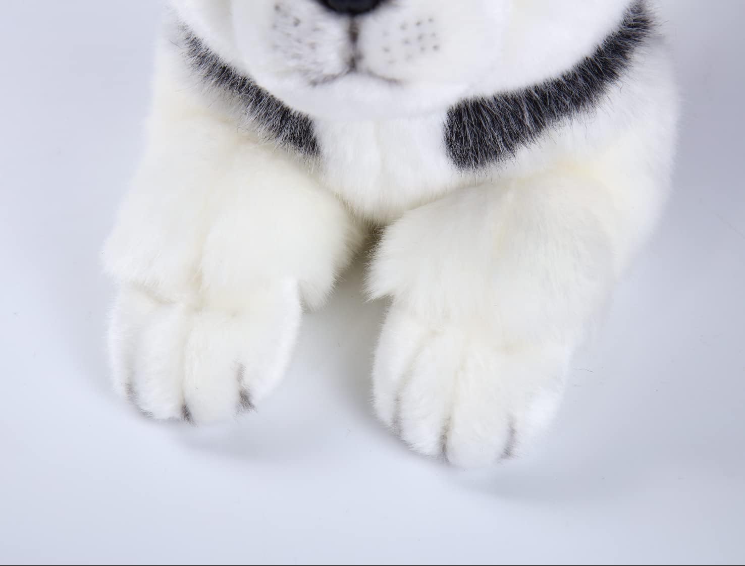 Detalle 2 de Siberian Husky Stuffed Dog Plush — Realistic Handmade Lying Puppy for Kids and Collectors