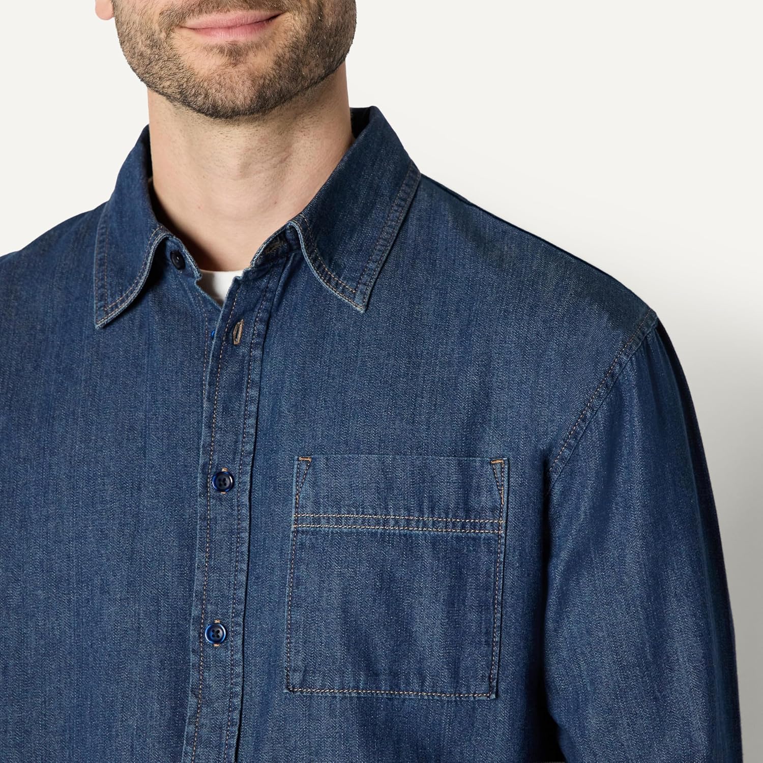 Thumbnail 2 de Amazon Essentials Herren Modernes Oversize-Button-Down-Jeanshemd