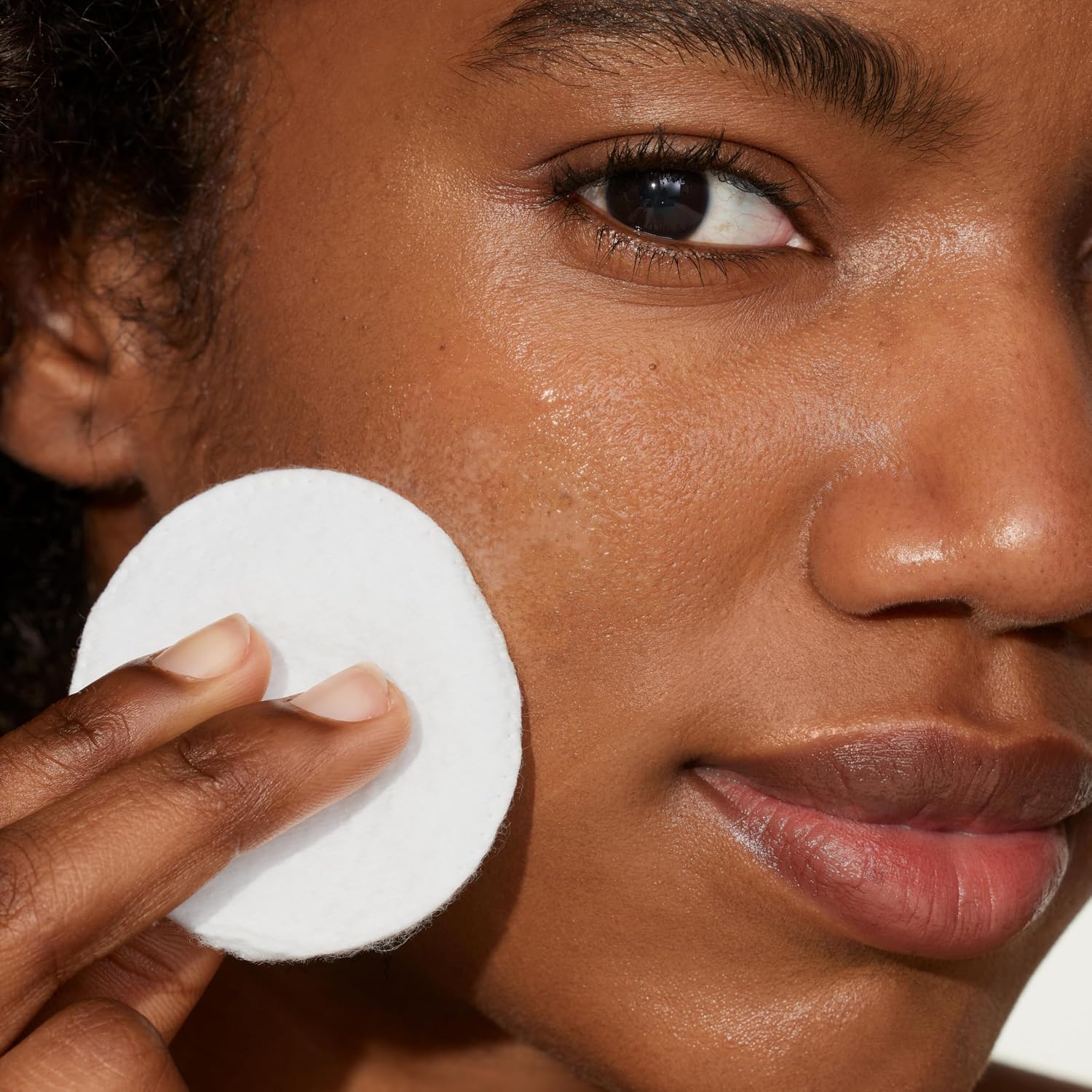 Thumbnail 5 de Origins Youthtopia Liquid Exfoliating Apple Face Peel – Glättet Poren, spendet Feuchtigkeit und stärkt die Haut