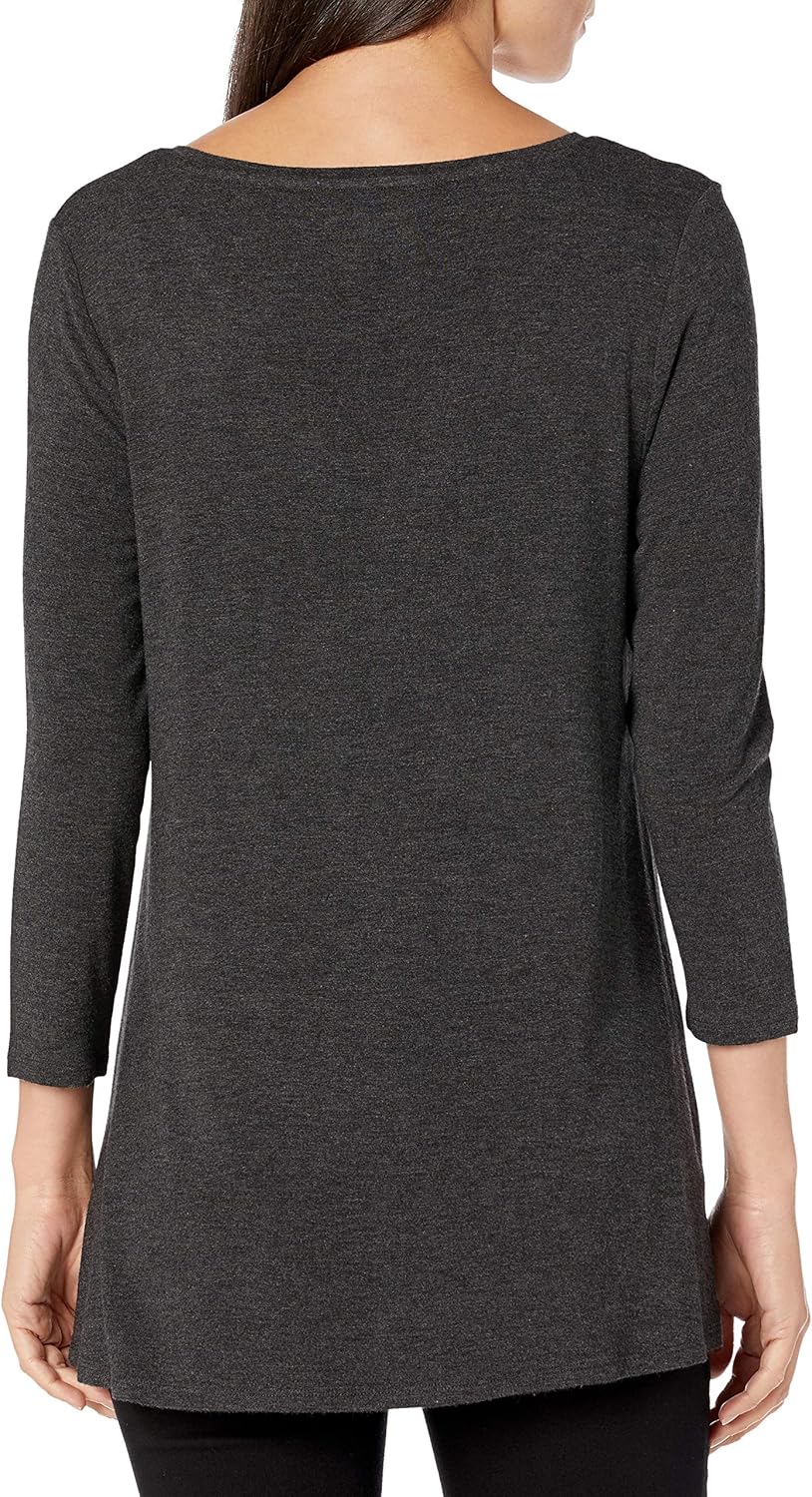 Thumbnail 2 de Amazon Essentials Women’s 3/4 Sleeve V-Neck Swing T-Shirt (Plus Sizes) – Pack of 2